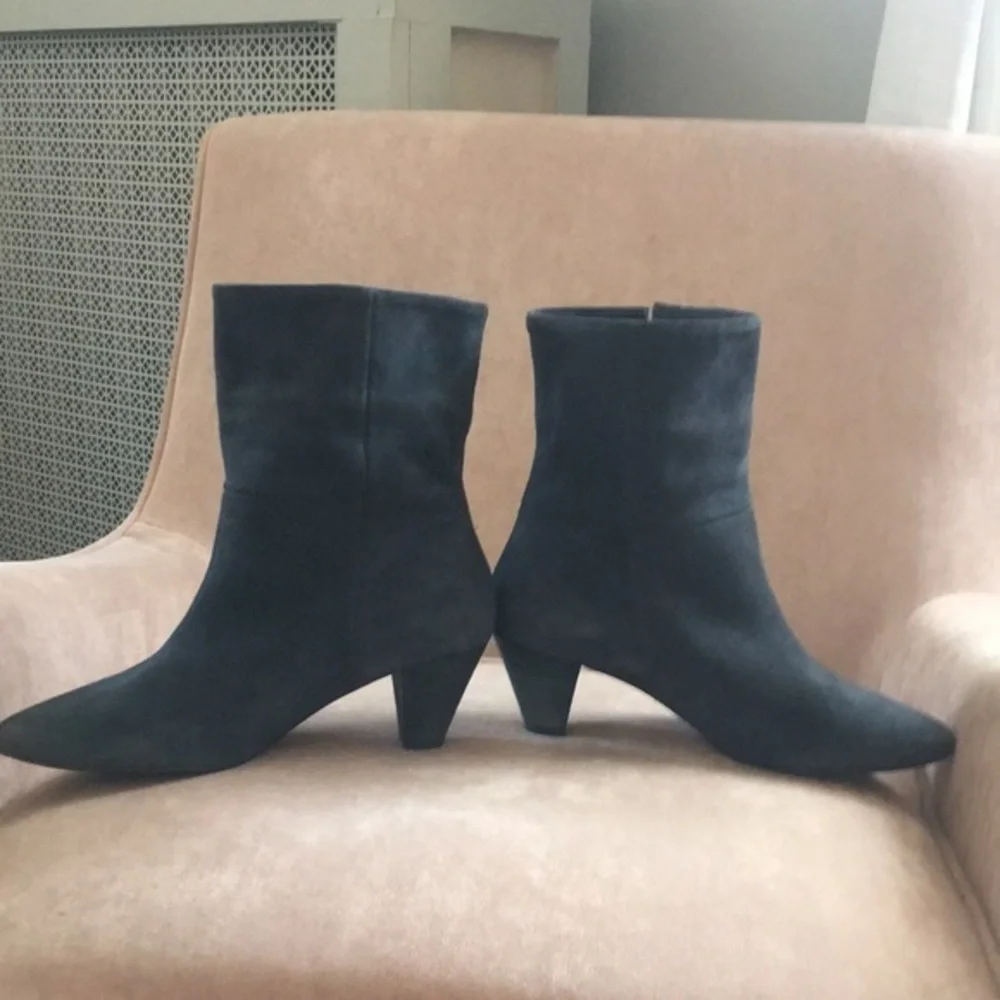 Free People‎ Women's 9 Blue Suede Adella Booties